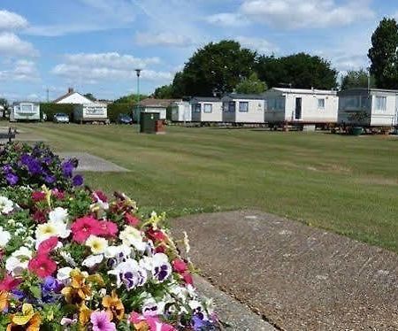 Copthorne Caravans Merston Exterior foto