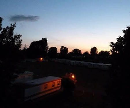 Copthorne Caravans Merston Exterior foto