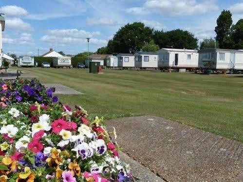 Copthorne Caravans Merston Exterior foto